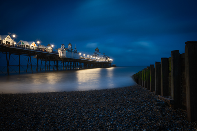 1- Eastbourne pier at night - Theme